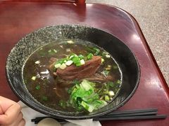 -尊品原汁牛肉面