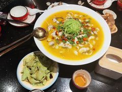 -山城外·非遗酸菜鱼(盛龙广场店)