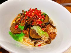 -一坐一忘云南菜(嘉里中心店)