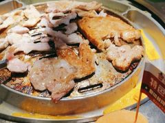 -哈哈碳都·牛肋条无限自助烤肉(台江万达店)
