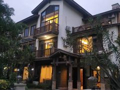 -深圳隐秀山居酒店