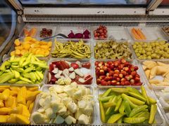 自助取餐区-老炳·七丛松甘草水果