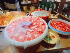 -山城鼎重庆老火锅(西安钟楼店)
