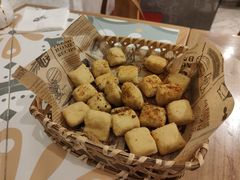 油炸爆浆豆腐-十面欢腾·海鲜面·台式Bistro(长乐路店)