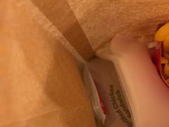 -麦当劳(上海虹桥站30B检票口楼上)