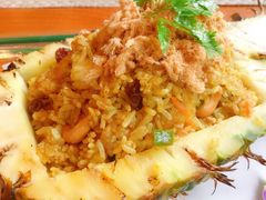 菠萝饭-Chom Cafe and Restaurant