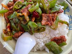 辣子小炒牛肉煲-老木瓜(正源南街店)