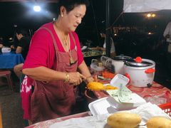 -芒果糯米饭摊子