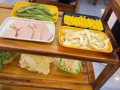 -地锅公社·现炒地锅鸡·地锅鱼·夜宵(罗锦路店)