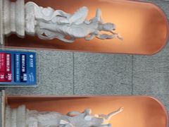 -敦煌莫高国际机场