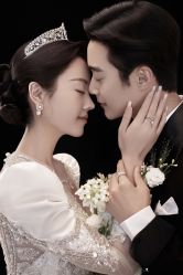 -喜爱高定婚纱摄影
