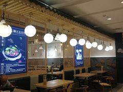 大堂-花馬肆.云南过桥米线(汉神购物广场现场熬汤店)