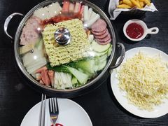 传统部队火锅-the frypan韩国炸鸡啤酒(五路居店)