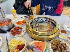 -布罗城堡自助烧烤(鸿通城购物中心店)