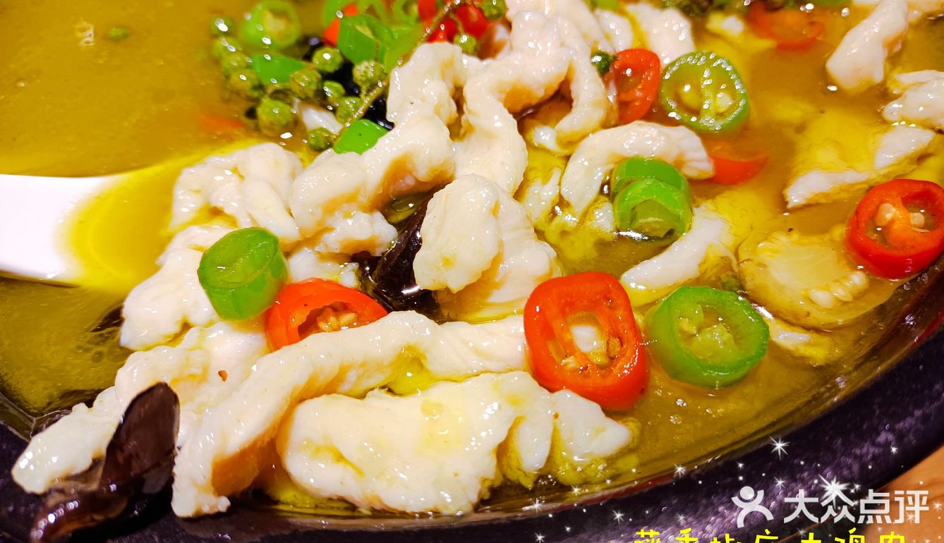 郑州探店｜古玩城旁融合餐厅古色古香