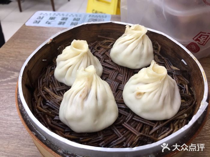 刘长兴(逸仙桥店)薄皮小笼包图片