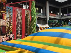 -蒙特利亲子乐园