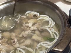 -喃喃椰·糟粕醋·椰子鸡火锅(七堡花园店)