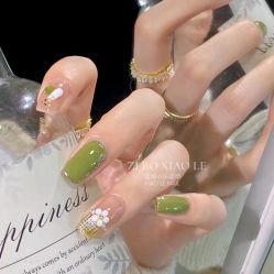 -小乐化妆美甲半永久培训学校