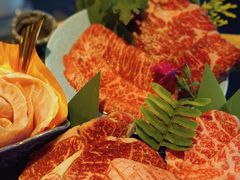 -铭牛烧肉·和牛海鲜自助(高新月牙湖店)