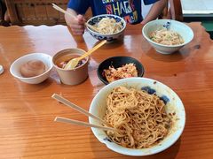 -兵哥豌豆面(雅颂居店)