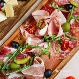 淮海路「大都会风」融合西餐，在《繁花》同款影院！