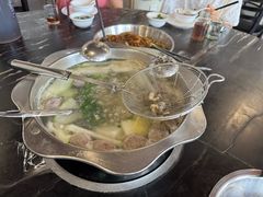 -牛一煲美食(江高店)