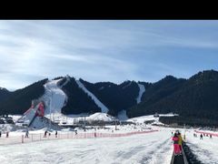 -丝绸之路山地度假区滑雪场
