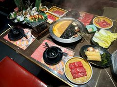 -一绪に和牛寿喜烧(罗湖益田假日店)