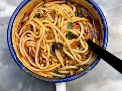 小锅米线-蔼若春.传承三十年云南菜(金碧公园店)