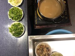 浇汤面火锅-乾州食府(小雁塔店)