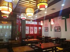 大堂-石头门坎