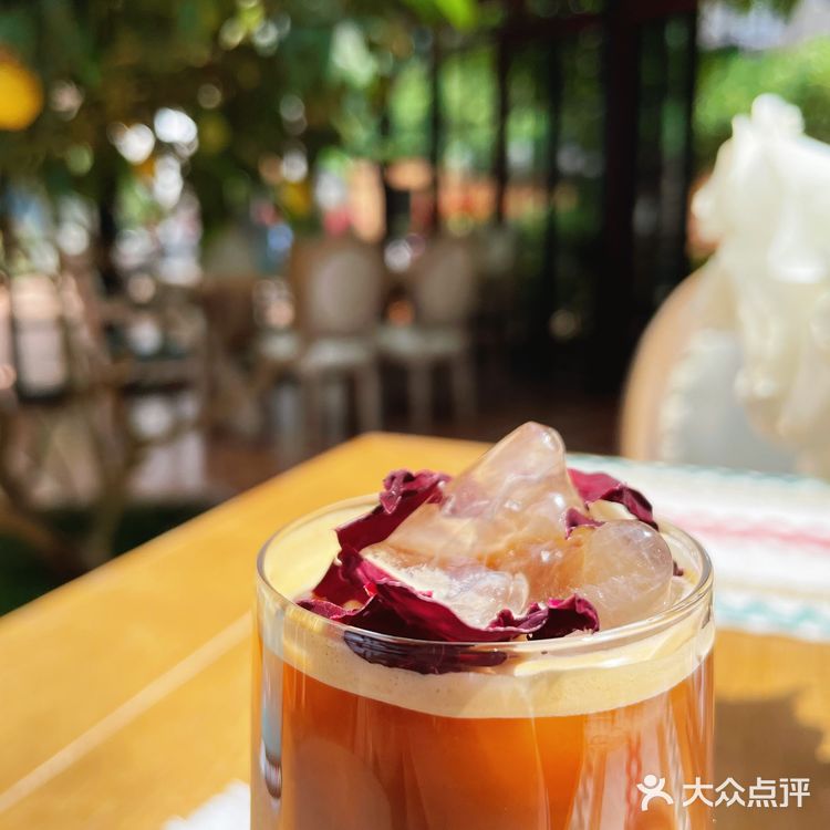 苍山边上这个庄园，有花，有下午茶 