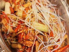 特色辣子鸡-弓虽昌焖烧鸡(大竹林店)