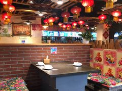 大堂-靠山屯东北农家菜(八龙桥雅苑店)