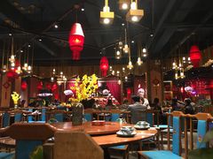 大堂-老滇山寨•云南特色菜•地方菜•民族风情歌舞表演(金碧店)