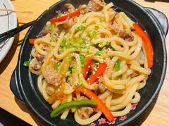 日式什锦炒乌冬面-大和食乐·鲜和牛酸汤火锅(环宇荟店)