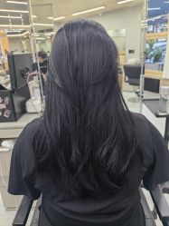 -十六番发型师事务所