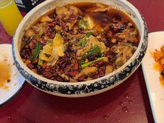 -鸿亨泰杂鱼馆(港馨家园店)