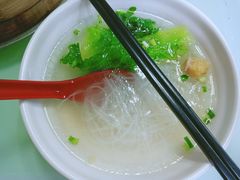 油豆腐粉丝汤-食惠里小笼包面馆(越秀店)