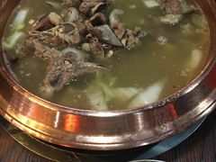 -虾弄弄海派小龙虾·牛羊蝎子火锅