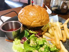 牛肉汉堡-404干式熟成牛排馆•聚会餐厅