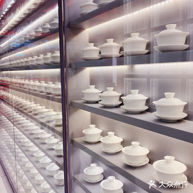 多肉蜜桃水果茶和蜜桃李子水果茶