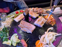 -豚豚家돈돈가韩国锅盖烤肉(新北万达店)