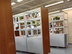-无奔眼镜·蔡司·依视路授权店(马家堡店)