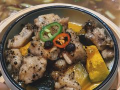 -龙悦湾酒家·八阵鱼生·渔人码头店