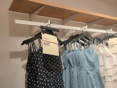 -Hollister(天环广场店)