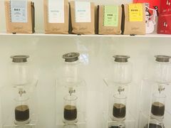 零售区-Seesaw Coffee(上海国金中心店)