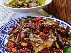 -蜗牛小馆醉乡民谣云南菜(惠新西里店)