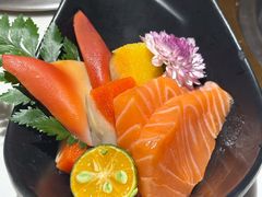 -雍容荟活帝王蟹活龙虾自助(苏宁旗舰店)